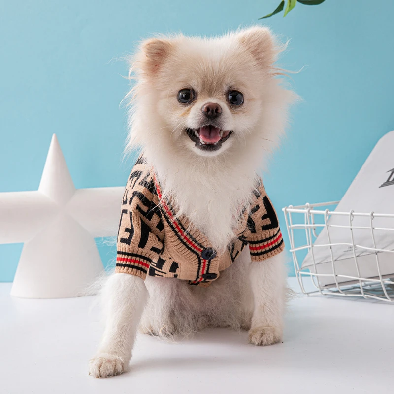 New Puppy Fashion Trend Pet Cardigan Sweater Letter Design Bomei Fadou Suits Small And Medium-sized Dogs Coat
New Puppy Fashion Trend Pet Cardigan Sweater Letter Design Bomei Fadou Suits Small And Medium-sized Dogs Coat