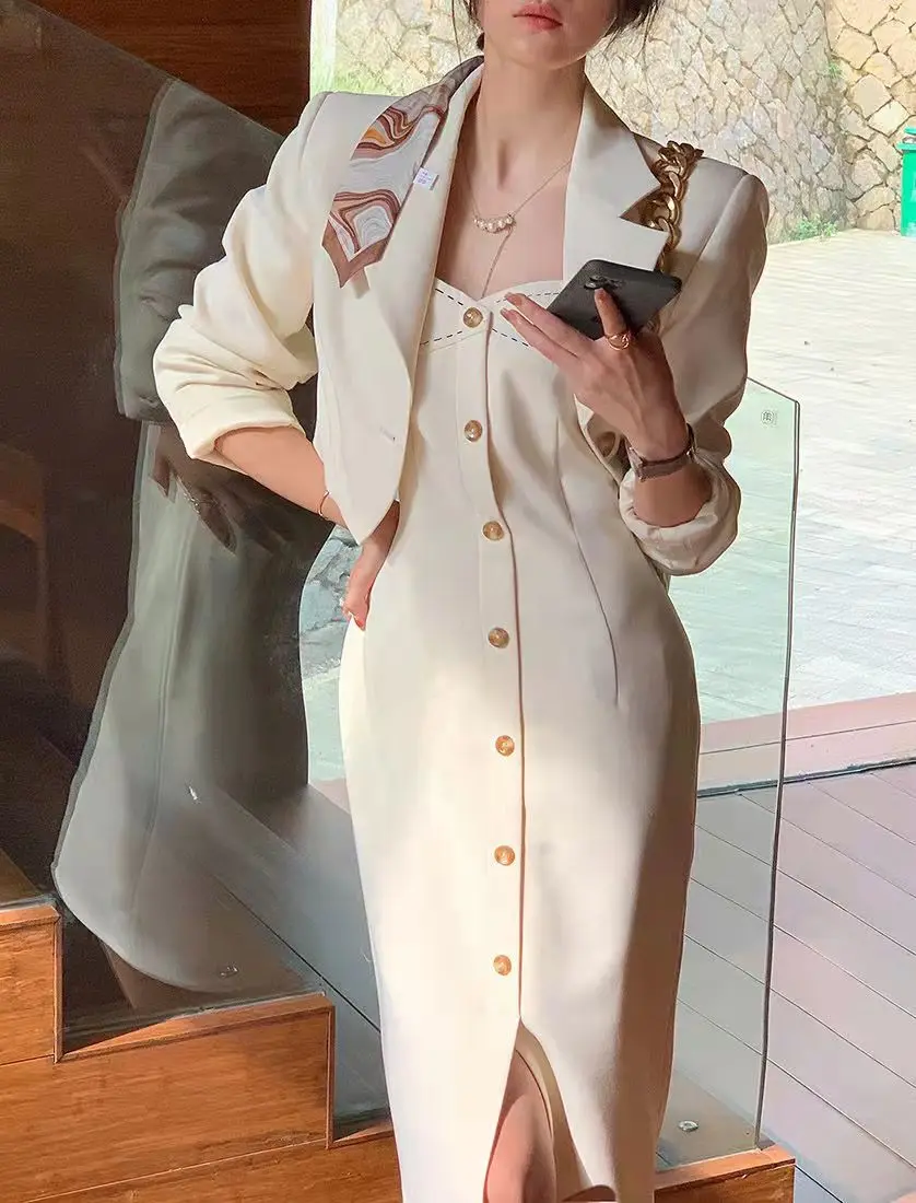 women high-end suspender blazer suits women's spring new fashion new style temperament suspender suit dress with coat
women high-end suspender blazer suits women's spring new fashion new style temperament suspender suit dress with coat