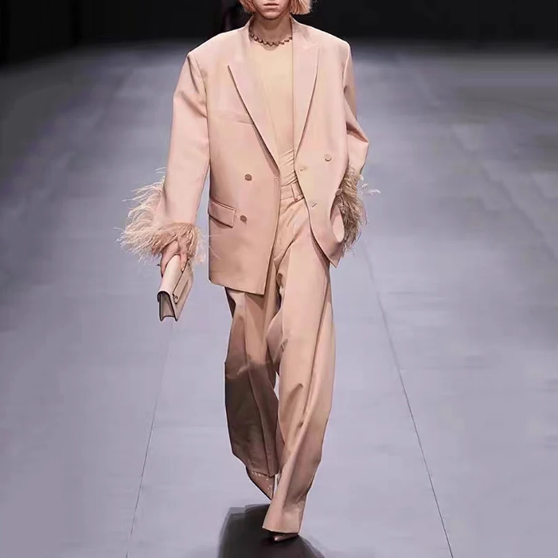 Женский двубортный блейзер из страусиных волос Haute couture, в стиле пэчворк, повседневный Блейзер средней длины с большим силуэтом, 2023
Женский двубортный блейзер из страусиных волос Haute couture, в стиле пэчворк, повседневный Блейзер средней длины с большим силуэтом, 2023