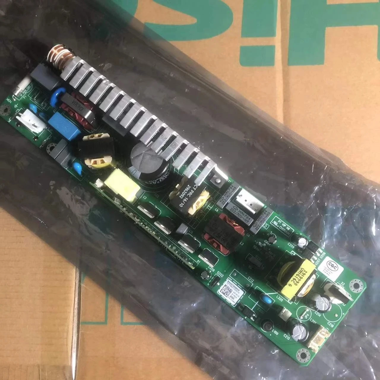 Сменный блок питания 200 Вт для проектора Optoma OSS891 S321 OEW9128 EB24STA B4257500HQ
Сменный блок питания 200 Вт для проектора Optoma OSS891 S321 OEW9128 EB24STA B4257500HQ