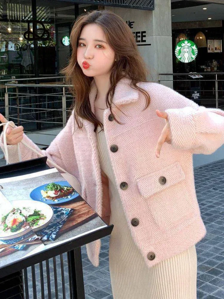 한국인 리뷰 많은 옷 Woman clothing Jacket Imitation Mink Fleece Short Coat 2023 Fall Winter New Women's Top Korean Versatile Coat Women 
한국인 리뷰 많은 옷 Woman clothing Jacket Imitation Mink Fleece Short Coat 2023 Fall Winter New Women's Top Korean Versatile Coat Women