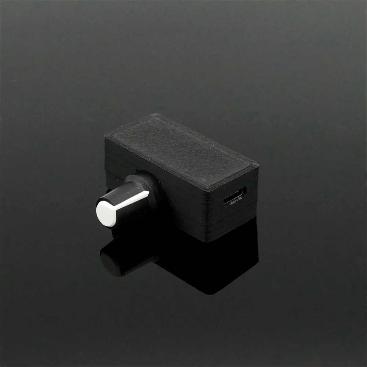 PWM Speed Controller 4Pin PWM Fan Governor USB TYPE-C Power Supply DIY Watercooling
PWM Speed Controller 4Pin PWM Fan Governor USB TYPE-C Power Supply DIY Watercooling