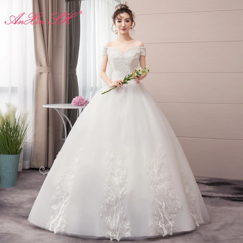 AnXin SH princess white flower lace wedding dress vintage party boat neck beading pearls sleeveless ball gown wedding dress
AnXin SH princess white flower lace wedding dress vintage party boat neck beading pearls sleeveless ball gown wedding dress