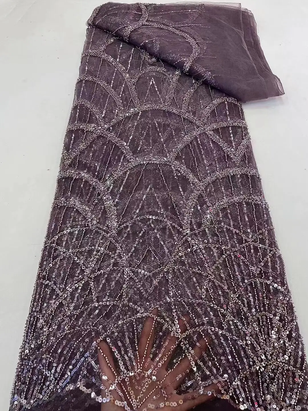 Nigerian Tulle Lace Fabrics ZH-1228925 With Beads High Quality Luxury African Sequins French Tulle Lace For Party
Nigerian Tulle Lace Fabrics ZH-1228925 With Beads High Quality Luxury African Sequins French Tulle Lace For Party