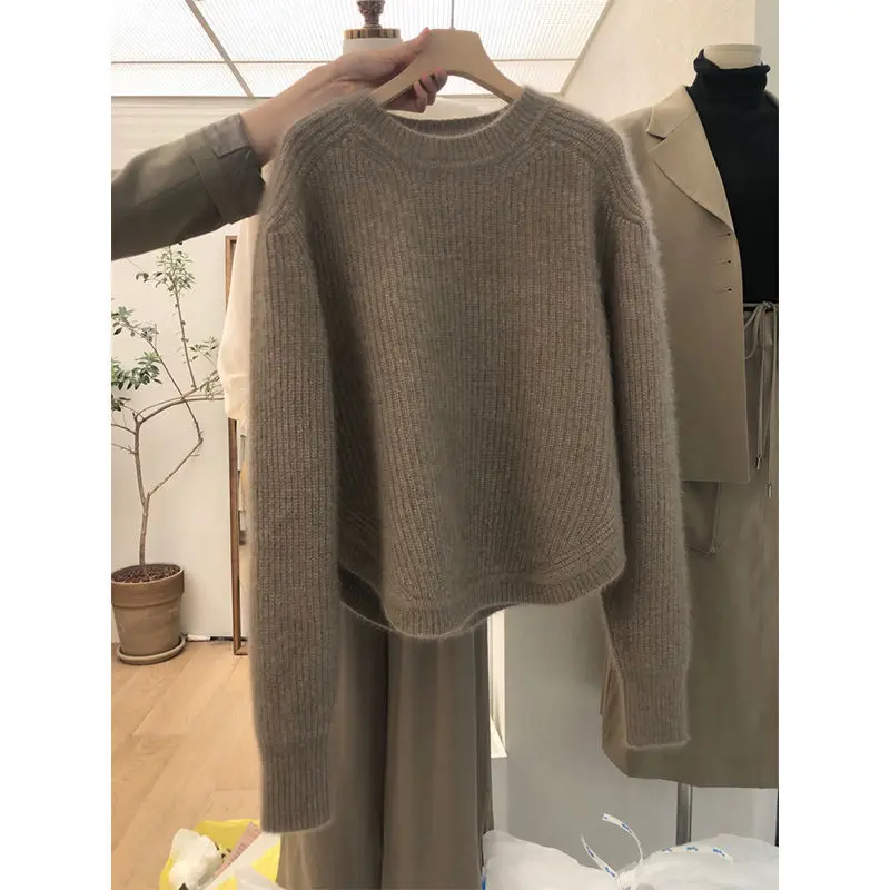 Ladies Fashion Casual Sweater Women's Autumn and Winter Pullover Lazy Wind Korean Style Round Neck Solid Color Knit Top Female
Ladies Fashion Casual Sweater Women's Autumn and Winter Pullover Lazy Wind Korean Style Round Neck Solid Color Knit Top Female