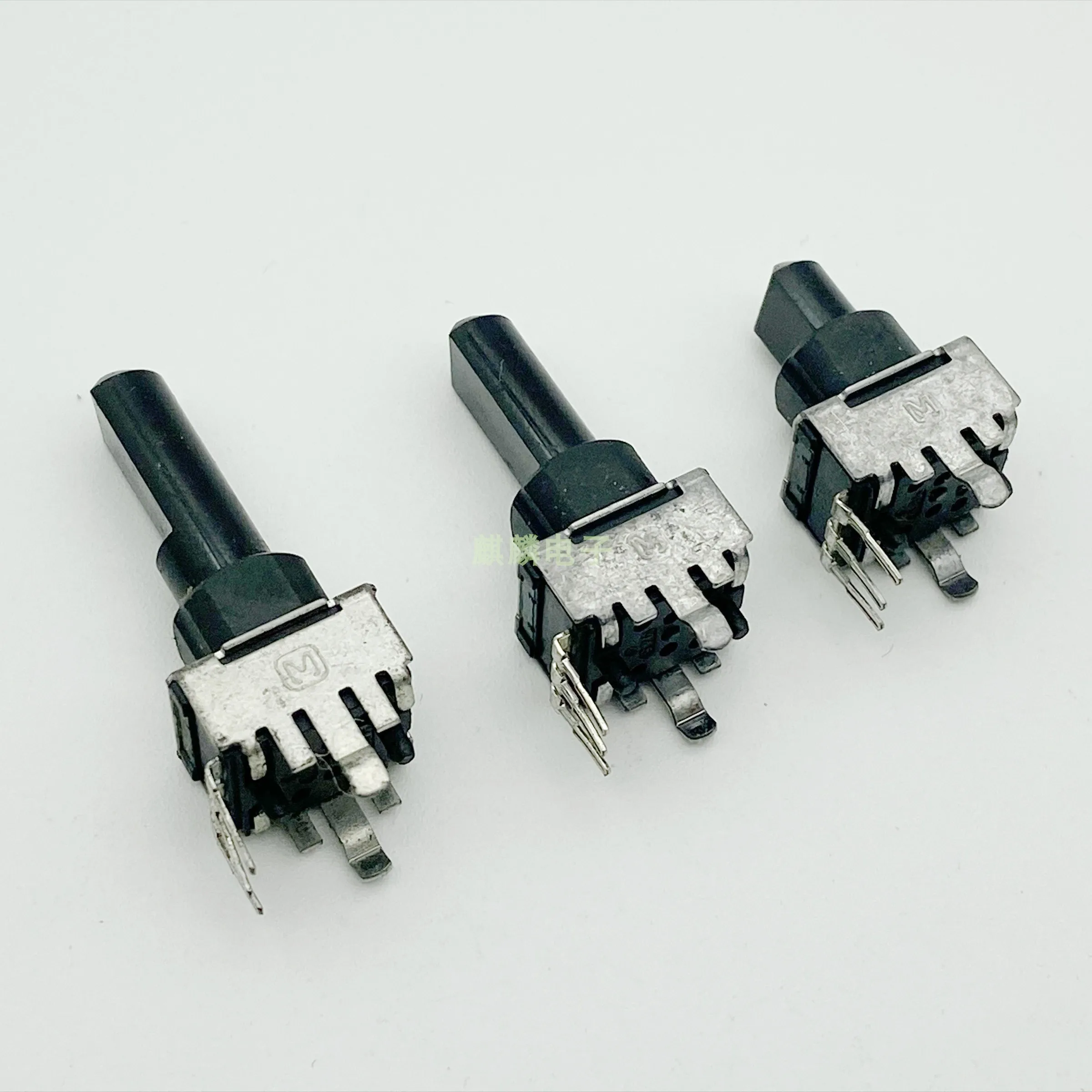 2 Piece 09 Type B5K A10K B10K B20K Vertical Mono Mixer Volume Adjust Potentiometer D Shaft 3-Pin
2 Piece 09 Type B5K A10K B10K B20K Vertical Mono Mixer Volume Adjust Potentiometer D Shaft 3-Pin