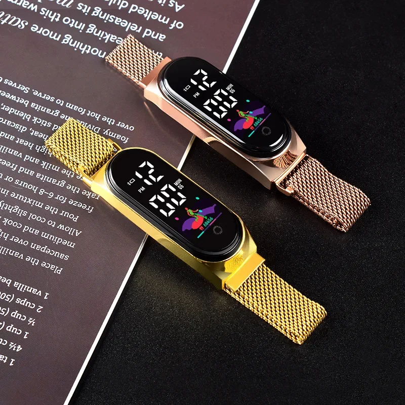 Montre-bracelet de luxe en acier inoxydable pour femme, montres électroniques à LED, montre de sport étanche pour femme, structure magnétique 5