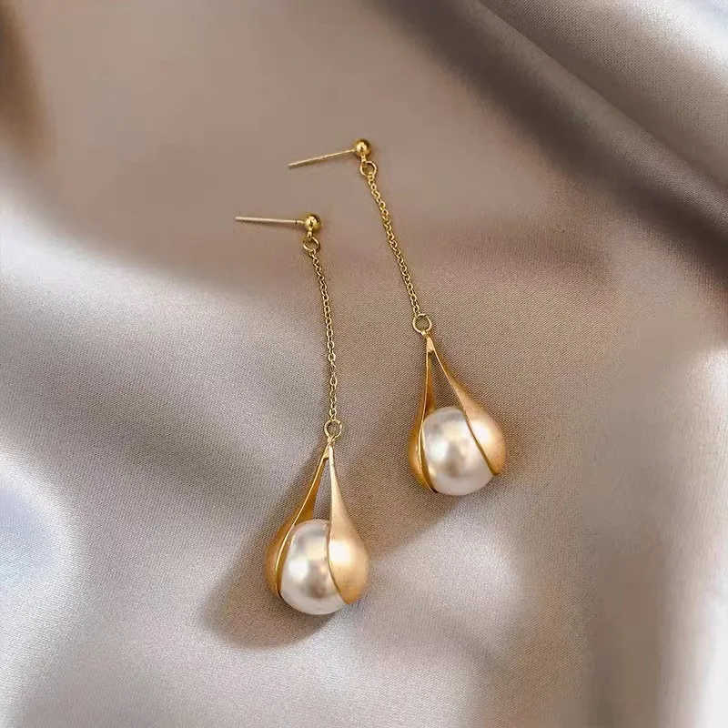 Korean Fashion Long Dangle Imitation Pearl Drop Earrings for Women Wedding Party Vintage Golden Color Plated Statement Jewelry 5 Mallzona S6fd4b5db7bfd4daab29e41d2381ede18g Korean Fashion Long Dangle Imitation Pearl Drop Earrings for Women Wedding Party Vintage Golden Color Plated Statement Jewelry Mallzona