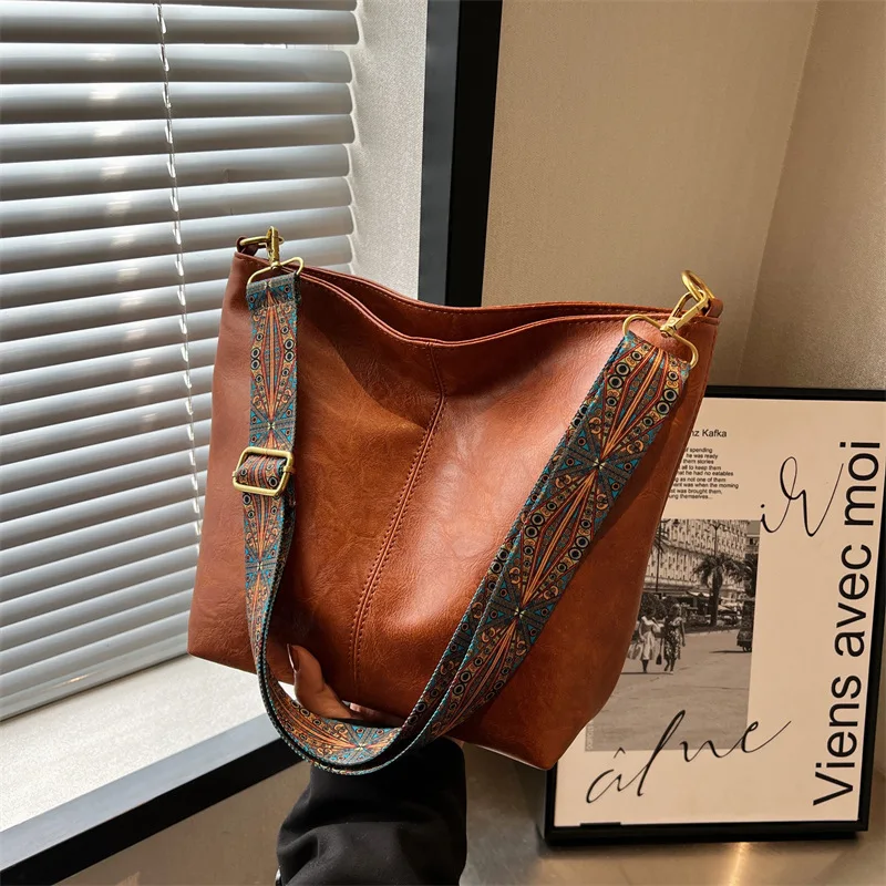 Women Vintage Crossbody Bag Geometric Strap Hobo Bag Large Capacity Hand Bag Shoulder Bag For Work & School Shoulder Bag
Women Vintage Crossbody Bag Geometric Strap Hobo Bag Large Capacity Hand Bag Shoulder Bag For Work & School Shoulder Bag