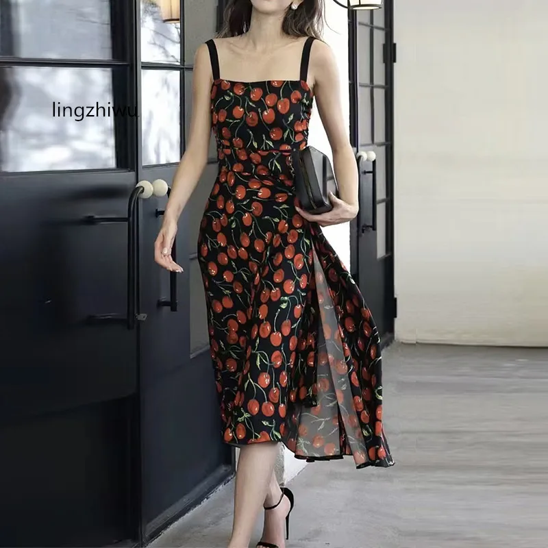 lingzhiwu Top Quality Silk Dress Spaghetti Strap Dresses 2024 Summer Berry Print Slim Slit Expansion Bottom New Arrival
lingzhiwu Top Quality Silk Dress Spaghetti Strap Dresses 2024 Summer Berry Print Slim Slit Expansion Bottom New Arrival