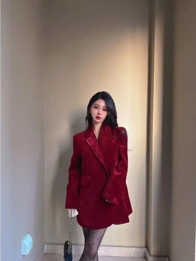 2024 Spring Women's Suit Jacket, New Autumn Arrival, High-End Elegant Casual Small and Medium Design Sense Red Corduroy Blazer
2024 Spring Women's Suit Jacket, New Autumn Arrival, High-End Elegant Casual Small and Medium Design Sense Red Corduroy Blazer