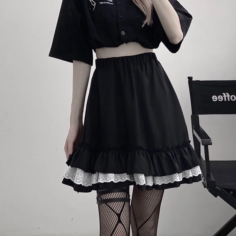 Women Goth Gothic Lace Ruffle Mini Skirts Y2K Harajuku Casual Pleated Skirt Black Korean Lolita Streetwear Preppy Skirts
Women Goth Gothic Lace Ruffle Mini Skirts Y2K Harajuku Casual Pleated Skirt Black Korean Lolita Streetwear Preppy Skirts