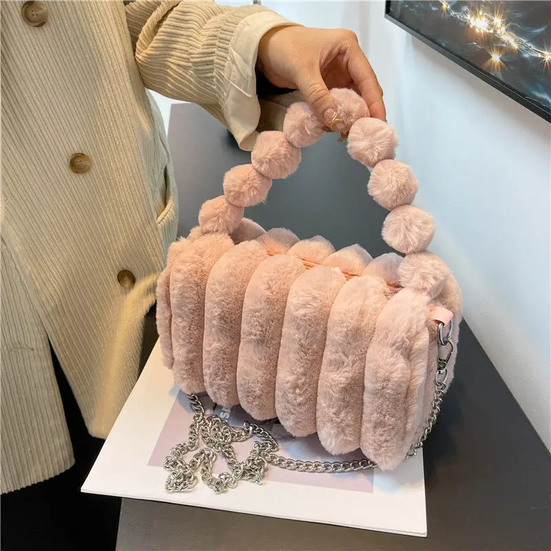 Advanced Sense Sweet Solid Plush Women's Handbag Ins Fashion Chain Versatile Small Square Bag Student Minimalist Crossbody Bag
Advanced Sense Sweet Solid Plush Women's Handbag Ins Fashion Chain Versatile Small Square Bag Student Minimalist Crossbody Bag