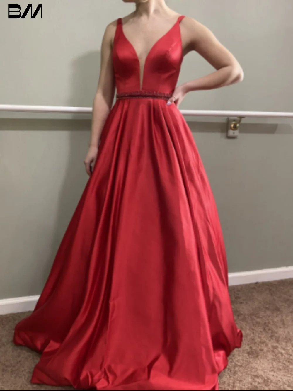 Sexy Spaghetti Straps Evening Dresses Illusion Deep V-neck Bridal Gown Modern Floor-length Bride Dresses Vestidos De Novia
Sexy Spaghetti Straps Evening Dresses Illusion Deep V-neck Bridal Gown Modern Floor-length Bride Dresses Vestidos De Novia