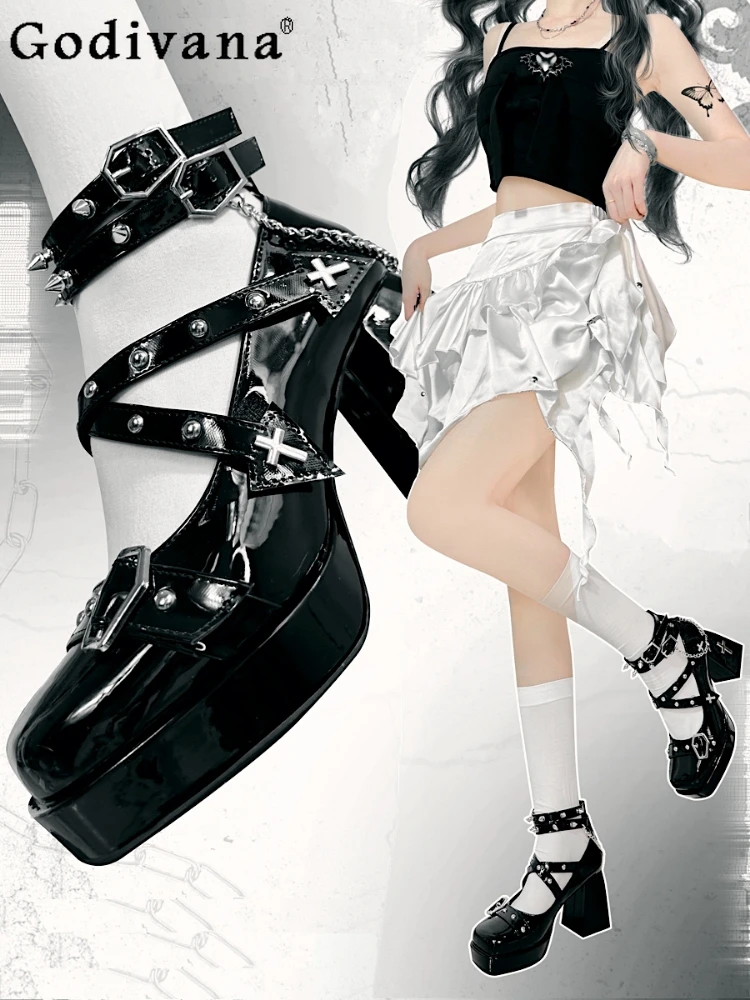 Sweet Cute Lolita Women's High Heels Spring Autumn Punk Hot Girl Y2K Square Toe Cross Strap Metal Decorative Chain High Heels
Sweet Cute Lolita Women's High Heels Spring Autumn Punk Hot Girl Y2K Square Toe Cross Strap Metal Decorative Chain High Heels