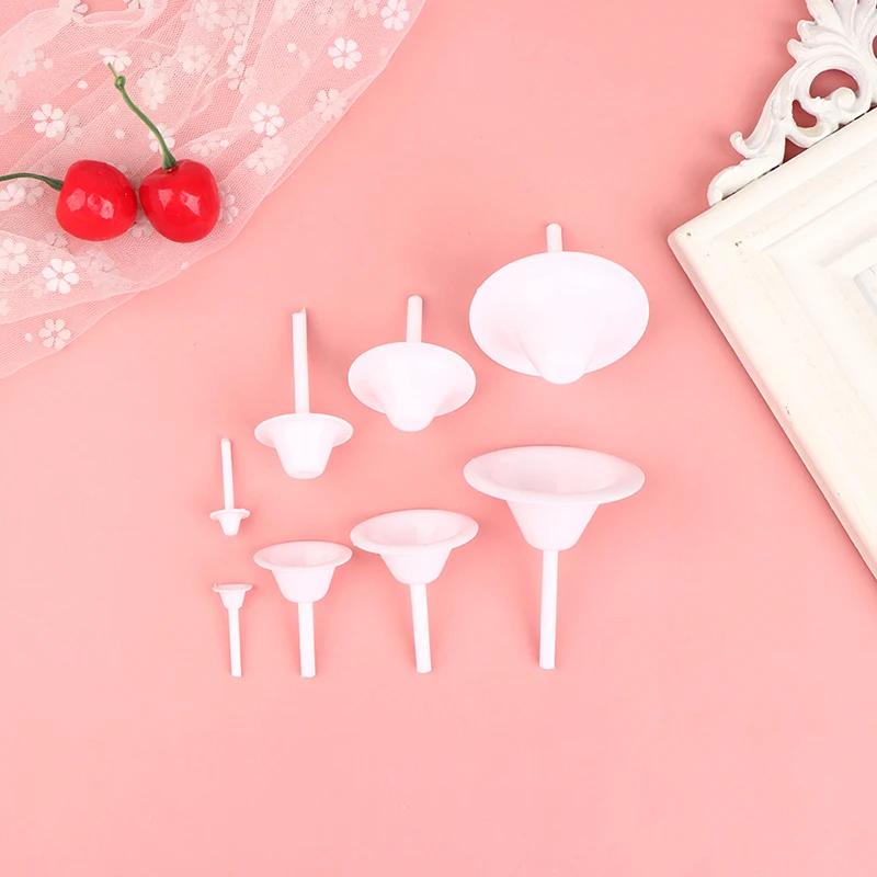 

8pcs Lily Flower Holder Cupcake Stand Icing Cream Cake Flower Studs Decorating Tool Nail Baking Tools