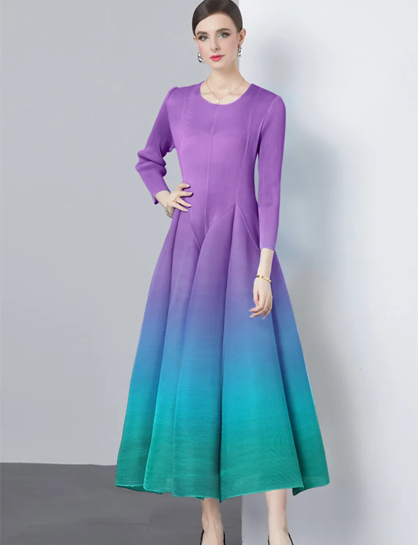 

Elegant Luxury Summer Pleated Gradient Color Long Dress New Miyake Pleated Women O Neck Long Sleeve High Waist Party Loose Robe