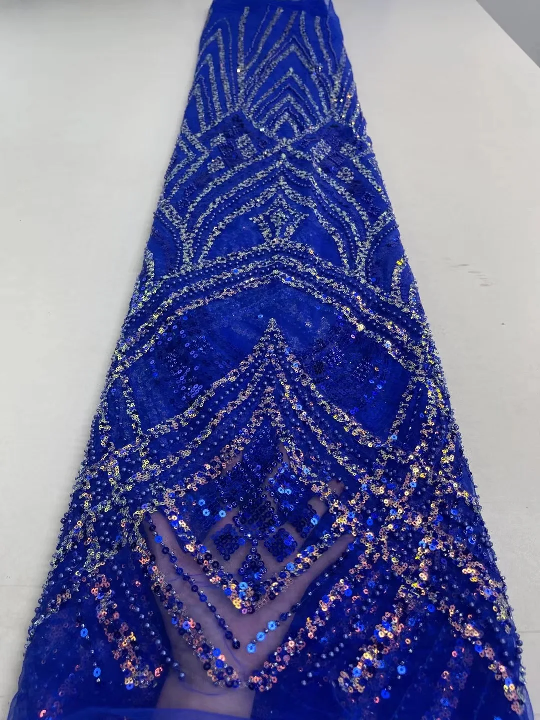 African Royal Blue High Quality Handmade Sequins Beaded Tulle Lace Fabric French Luxury Pearl Fabric Nigerian For Bride Dresses
African Royal Blue High Quality Handmade Sequins Beaded Tulle Lace Fabric French Luxury Pearl Fabric Nigerian For Bride Dresses