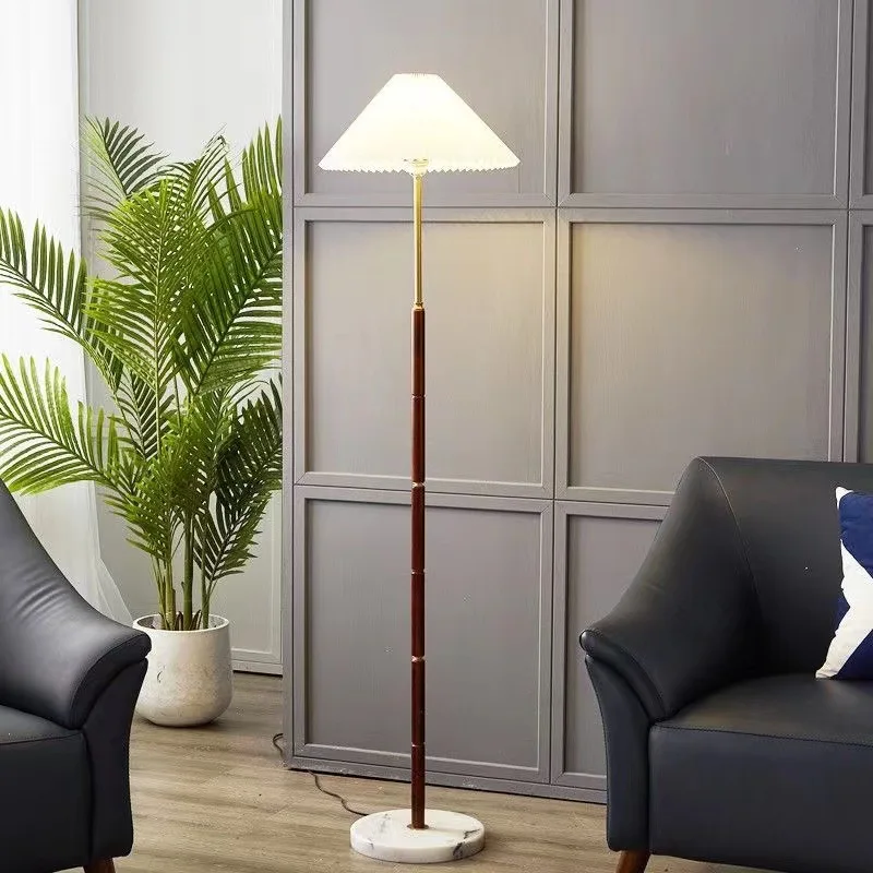 

Pure copper solid wood floor lamp, modern and minimalist living room, sofa side, bedroom, bedside, light luxury, internet famous