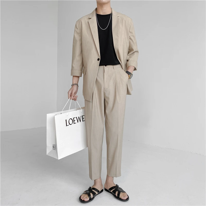 Summer Men Stripe 2PCS Suits Sets Blazers Jacket Ankle-length Pants Korean Streetwear Loose Casual Male Dress Wedding Suits Man
Summer Men Stripe 2PCS Suits Sets Blazers Jacket Ankle-length Pants Korean Streetwear Loose Casual Male Dress Wedding Suits Man