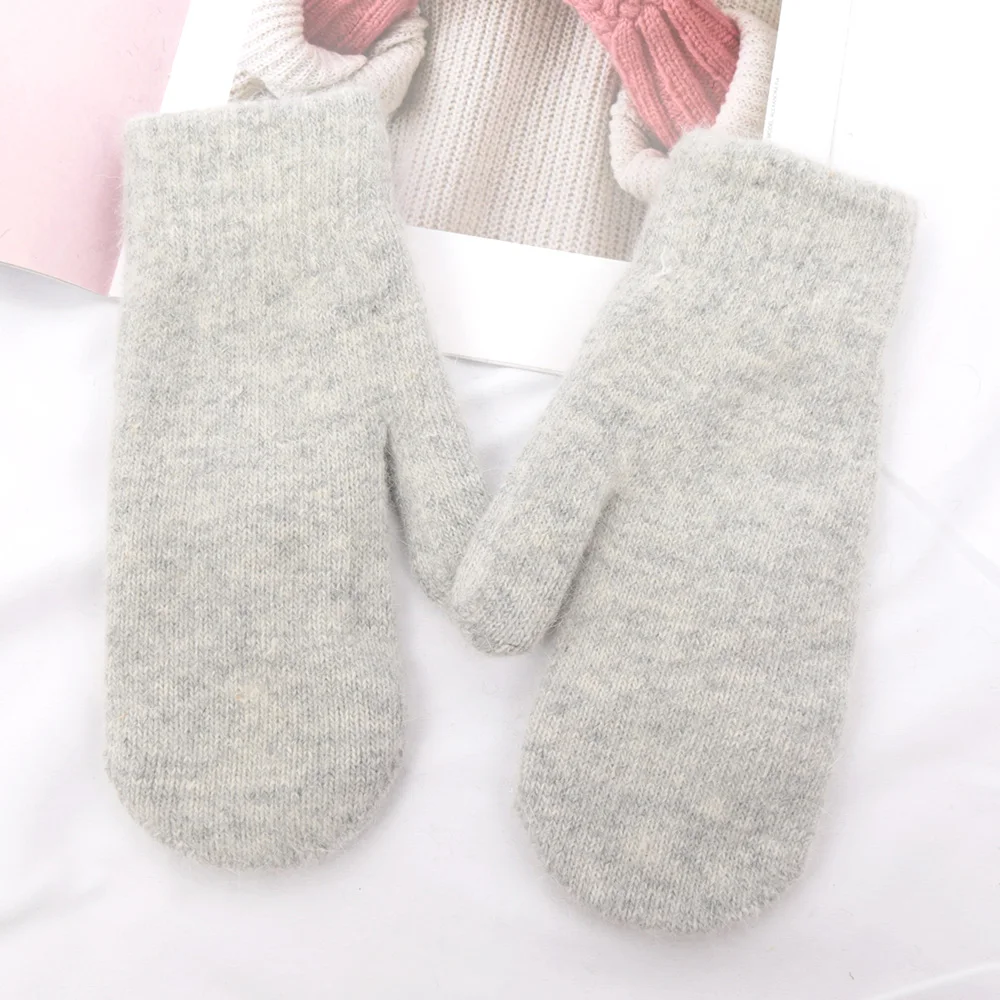 1 Pair Winter Women Keep Warm Thickened Fleece Knitted Gloves Cute Lovely Sweety Full Finger Cold Protection Mittens
1 Pair Winter Women Keep Warm Thickened Fleece Knitted Gloves Cute Lovely Sweety Full Finger Cold Protection Mittens