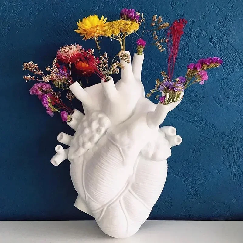 

Resin Heart Shape Flower Vase Dried Flower Container Vases Pots Body Sculpture Desktop Flowers Pot Home Decoration Ornaments