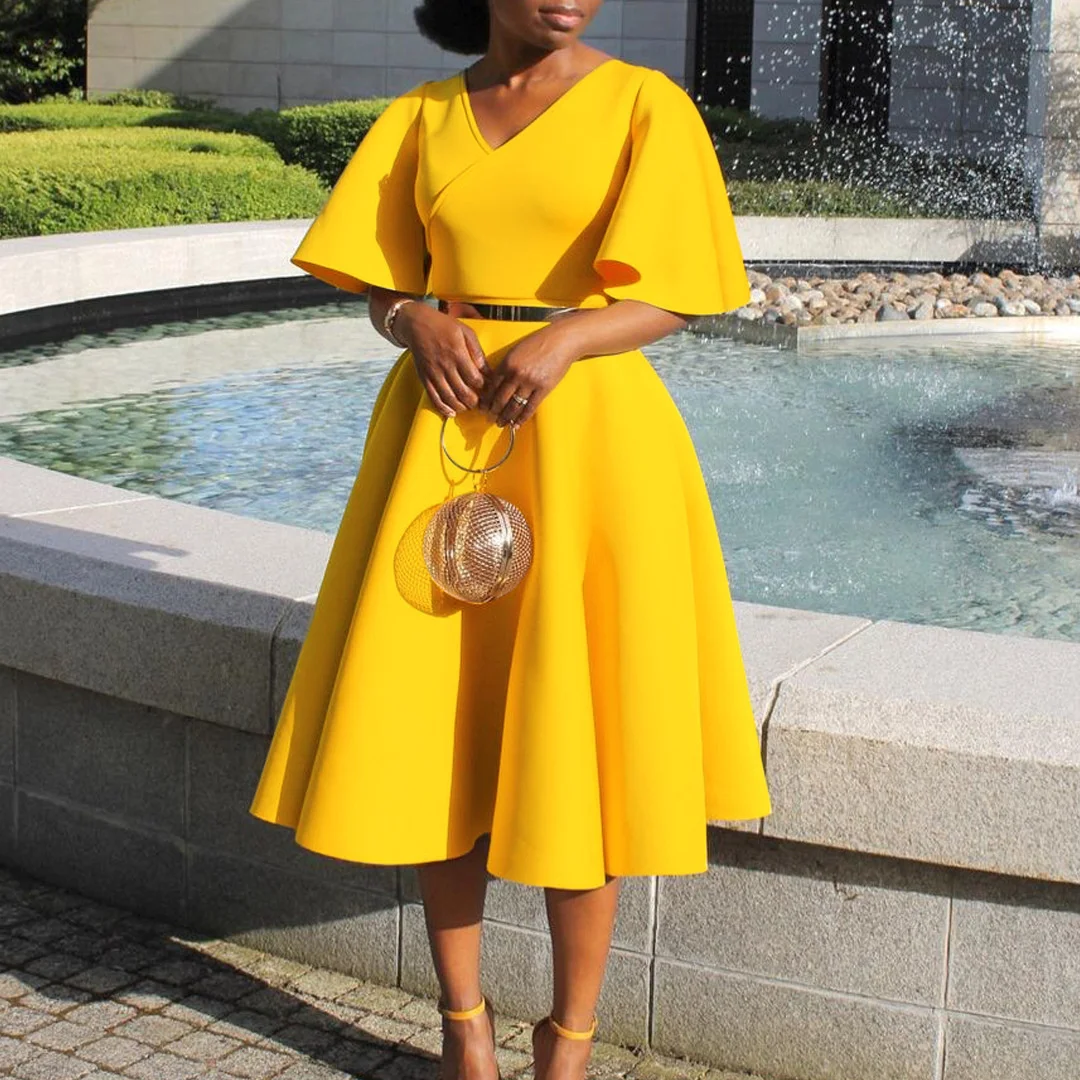 Women's 2023 New Flare Sleeves V-Neck Fashion Temperament Large long Dress summer Pleated and ruffled beach leisure compartment
Women's 2023 New Flare Sleeves V-Neck Fashion Temperament Large long Dress summer Pleated and ruffled beach leisure compartment