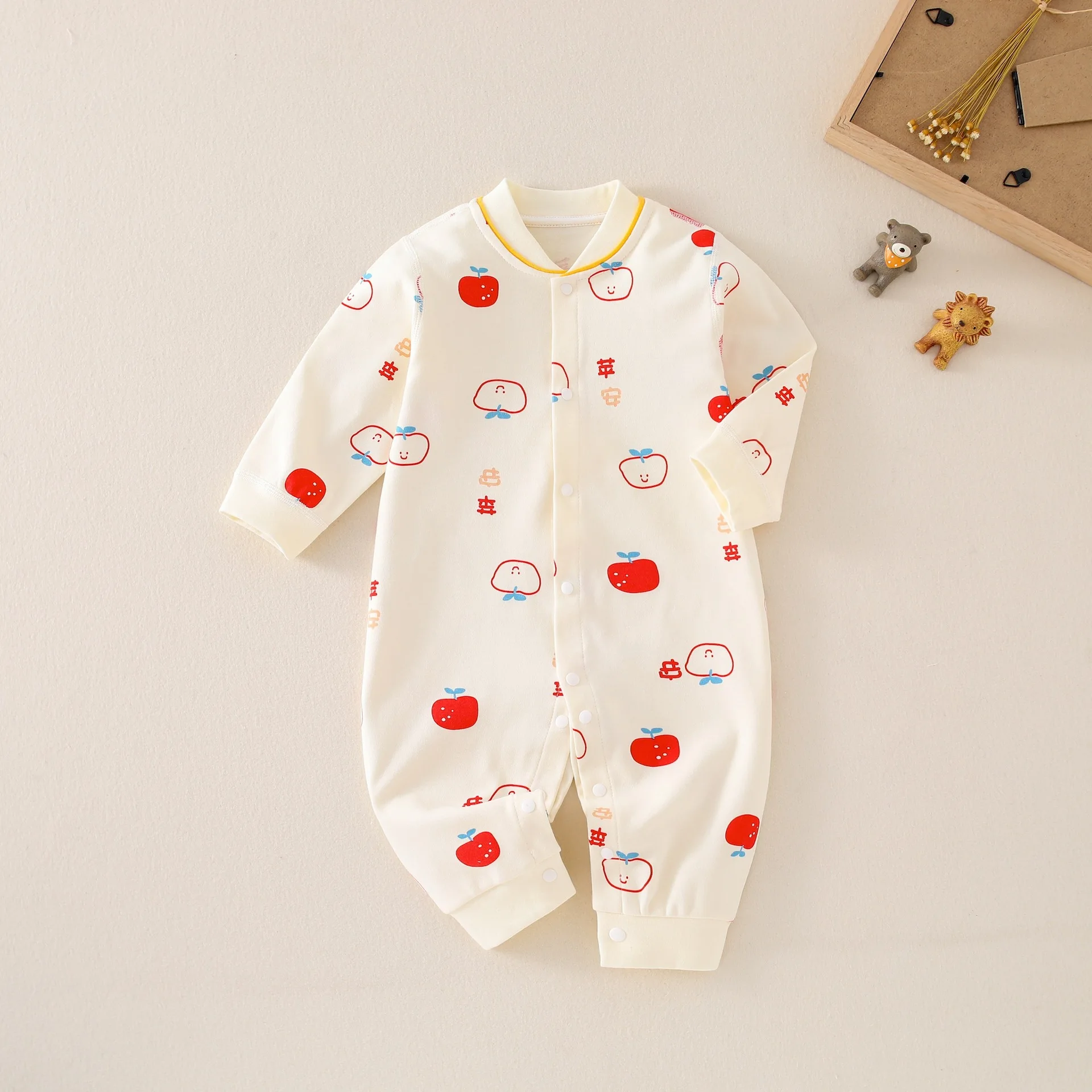 

одежда для новорожденных девочек боди для новорожденных одежда для новорожденных мальчиков слипы для новорожденных Осенний хлопковый комплект из топа и брюк для младенцев, на возраст от 3 до 24 месяцев