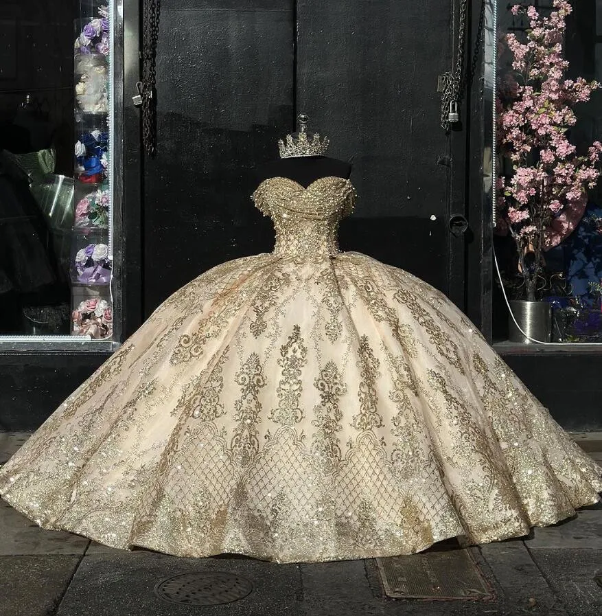 

Блестящее платье цвета шампанского для принцессы, платье с открытыми плечами и аппликацией из бисера, мексиканская королева, платье на шнуровке для выпускного, 15 лет