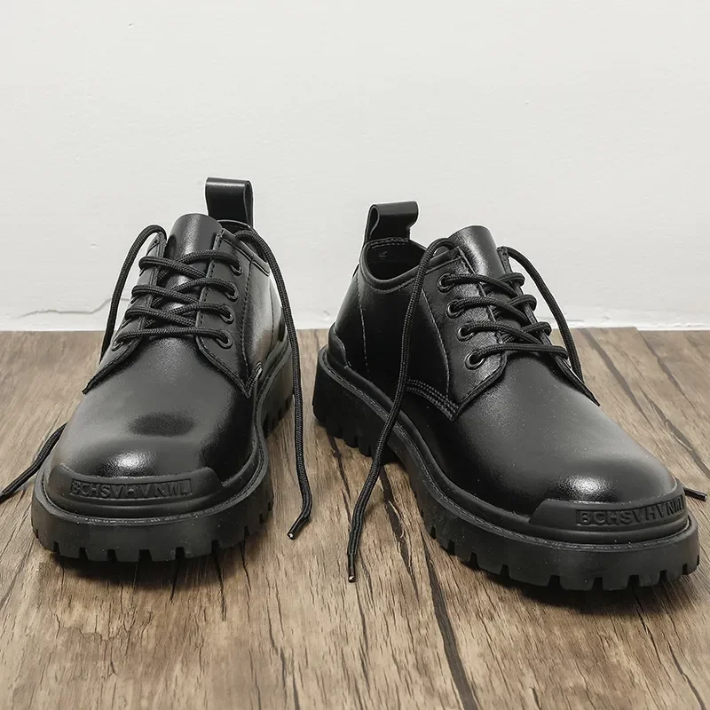 Small Leather Shoes Men's British Style Leather round Head Casual Korean Men's Shoes Business Formal Wear Spring and Autumn Low
Small Leather Shoes Men's British Style Leather round Head Casual Korean Men's Shoes Business Formal Wear Spring and Autumn Low