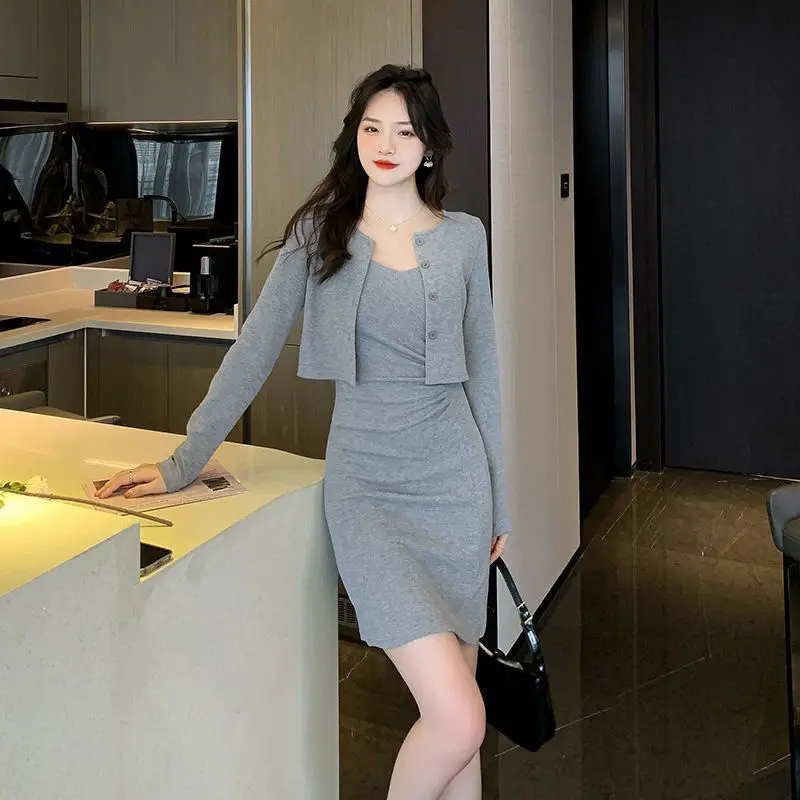 Женские комплекты платьев, простые универсальные бандажные комплекты для досуга в Корейском стиле, модные мягкие весенние комплекты Q142
Женские комплекты платьев, простые универсальные бандажные комплекты для досуга в Корейском стиле, модные мягкие весенние комплекты Q142