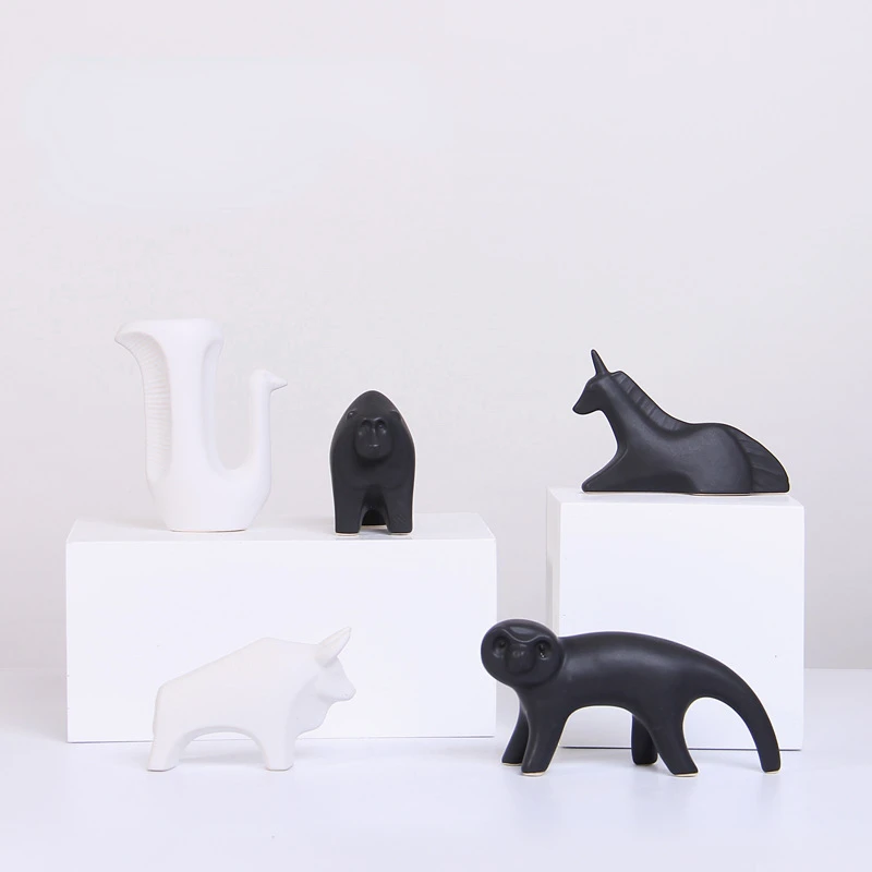 Nordic Ceramic Small Animal Sculpture Ornaments,Simple Home Accessories,Living Room, Desktop, Bedroom, Office, Handicraft Gifts
Nordic Ceramic Small Animal Sculpture Ornaments,Simple Home Accessories,Living Room, Desktop, Bedroom, Office, Handicraft Gifts