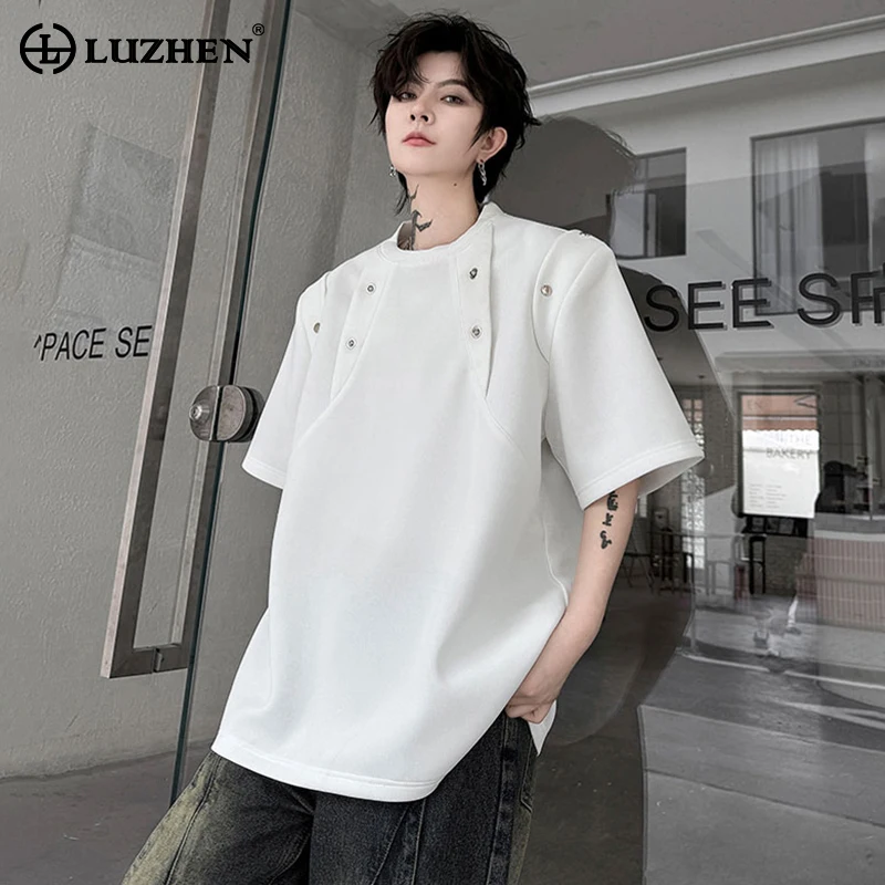 LUZHEN Buttoned Decorate Pleated Splicing Design Solid Color Short Sleeved T-shirts Original New Men's Tops Free Shipping LZ2607
LUZHEN Buttoned Decorate Pleated Splicing Design Solid Color Short Sleeved T-shirts Original New Men's Tops Free Shipping LZ2607