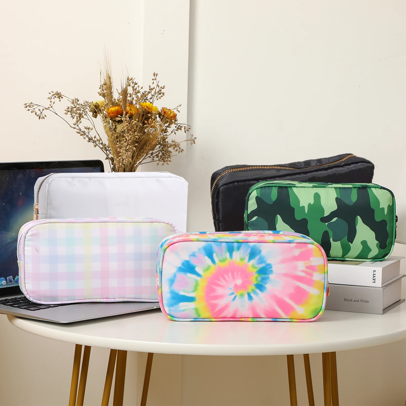 Nylon Cosmetic Bag Travel Makeup Pouch Women Girls Toiletry WaterProof Multifunction Organizer Storage Braced Pen Case Holder
Nylon Cosmetic Bag Travel Makeup Pouch Women Girls Toiletry WaterProof Multifunction Organizer Storage Braced Pen Case Holder