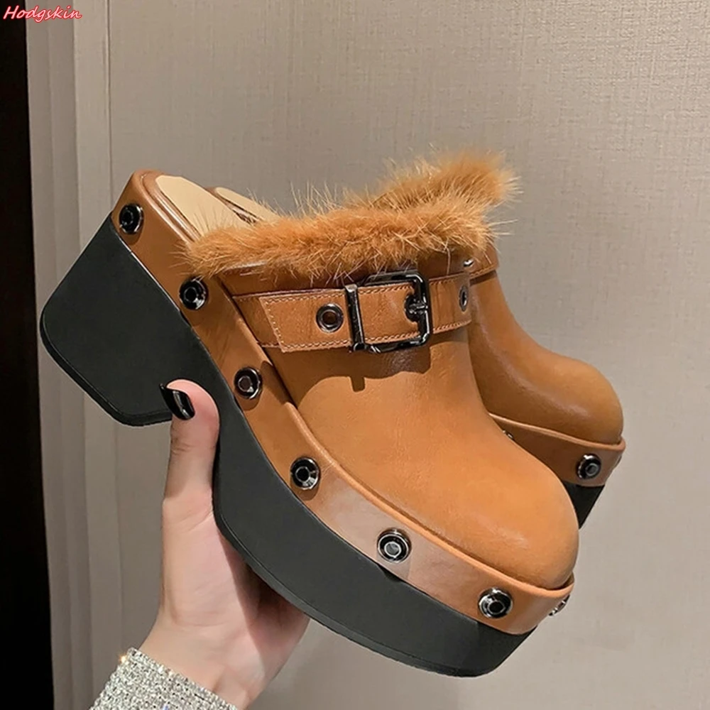 2024 New Thick Sole Fur Slippers Women Round Toe Slingback Metal Decoration Slip On Shoes Autumn Winter Outside Fashion Slippers
2024 New Thick Sole Fur Slippers Women Round Toe Slingback Metal Decoration Slip On Shoes Autumn Winter Outside Fashion Slippers