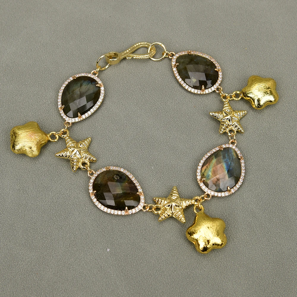 GG 8'' Natural Labradorite Crystal Pave Brushed Flower Charms Bracelet Star Chain Wrap Bracelet Handmade For Lady
GG 8'' Natural Labradorite Crystal Pave Brushed Flower Charms Bracelet Star Chain Wrap Bracelet Handmade For Lady