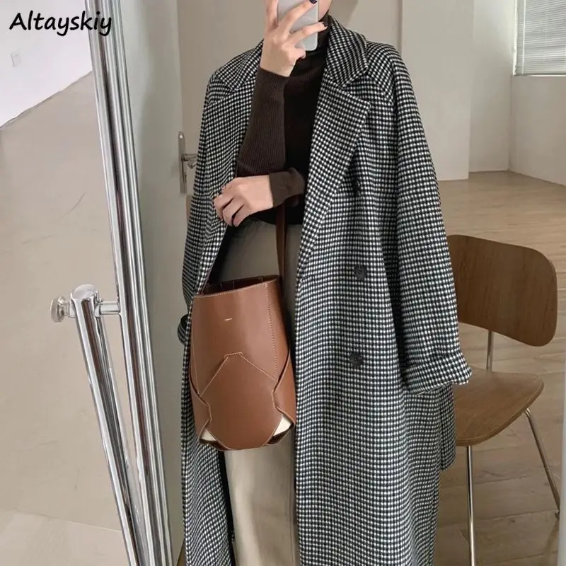 Blends Women Plaid Winter Long Coats Temperament Harajuku Basic Double Breasted Gentle Woolen Streetwear Classic British Style
Blends Women Plaid Winter Long Coats Temperament Harajuku Basic Double Breasted Gentle Woolen Streetwear Classic British Style