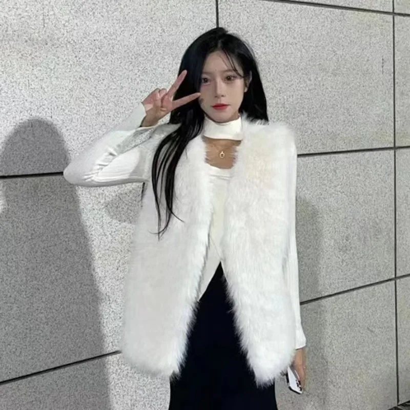 

Autumn/Winter Fashion Women's Faux Fur Casual Snowsuit Korean Female Clothing Sleeveless Slim New Coats Solid Fox Fur