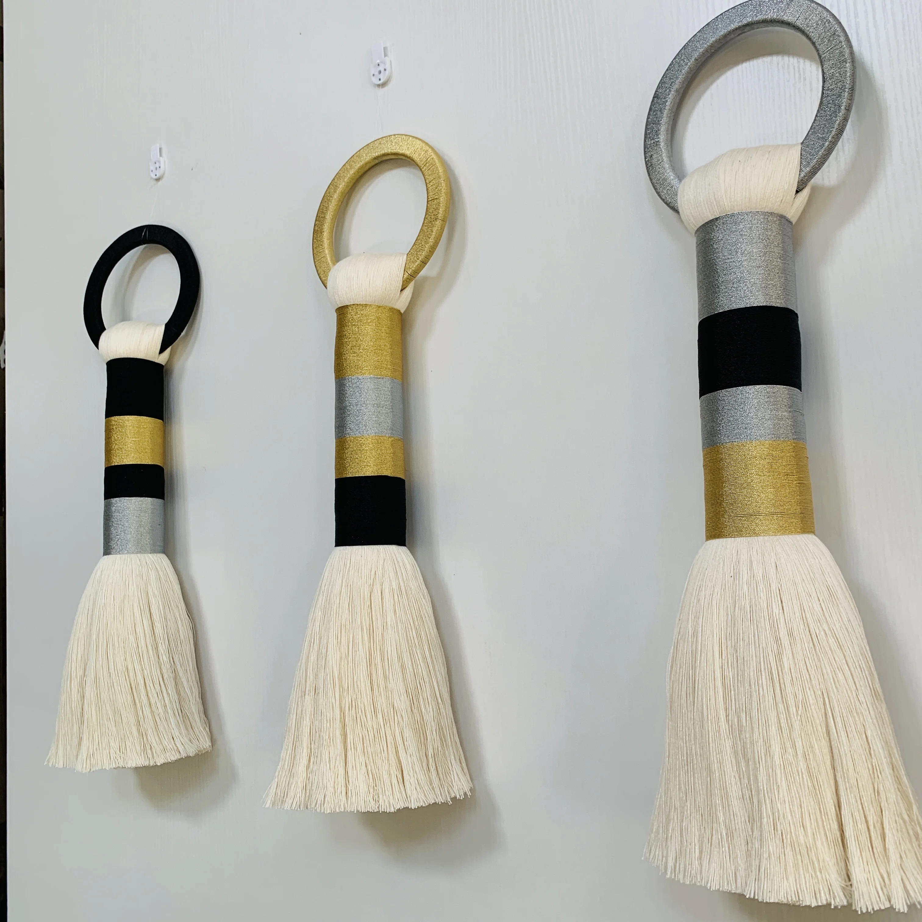 Mini Fringe Macrame Tapestry - Modern Luxury Wall Art 2 S713350d6d84d412e950533cda34183e5f