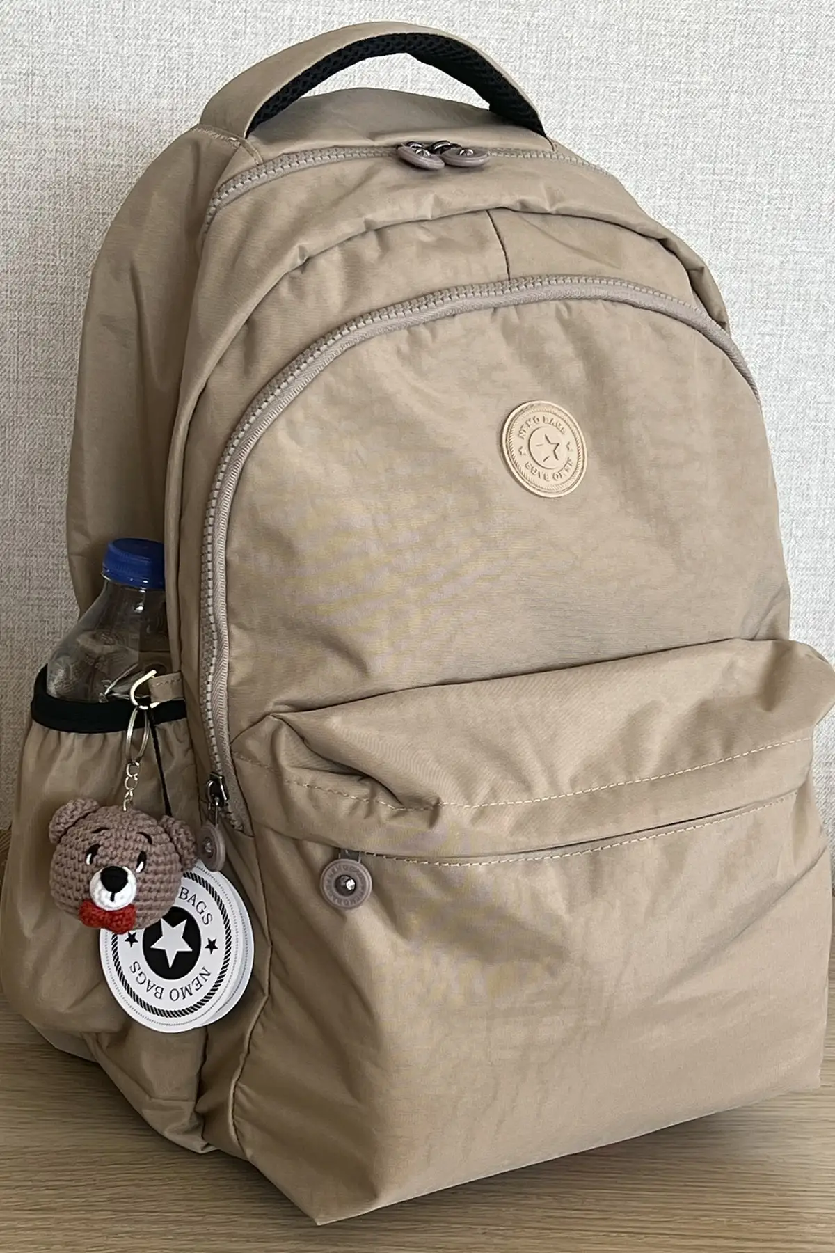 Student Solid Color School Bag New Backpacks For Teenagers Large Capacity Travel Backpack High Quality Canvas Bookbag
Student Solid Color School Bag New Backpacks For Teenagers Large Capacity Travel Backpack High Quality Canvas Bookbag