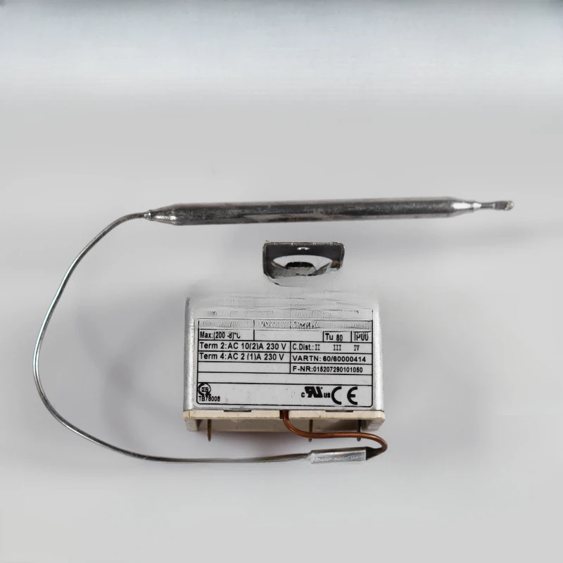 EM5 EMF23 Combustion engine temperature sensor Original temperature controller temperature probe
EM5 EMF23 Combustion engine temperature sensor Original temperature controller temperature probe