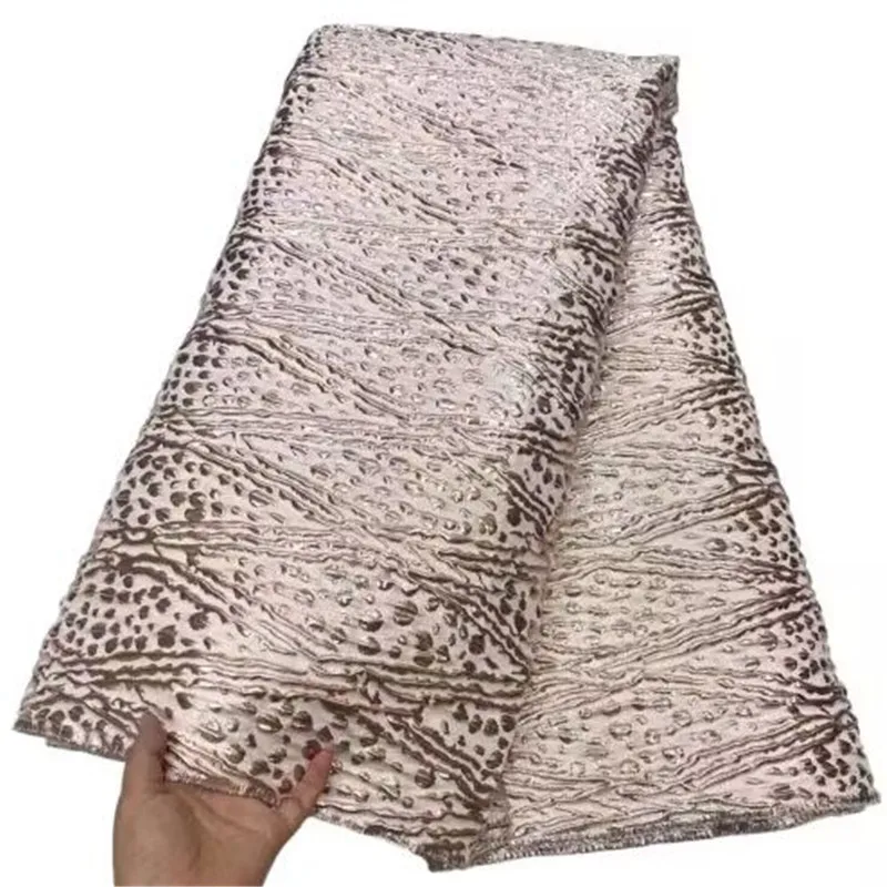 2023 Latest French Brocade Lace Fabric High Quality African Lace Fabric Embroidery Jacquard Fabric For Wedding Sewing Pink
2023 Latest French Brocade Lace Fabric High Quality African Lace Fabric Embroidery Jacquard Fabric For Wedding Sewing Pink