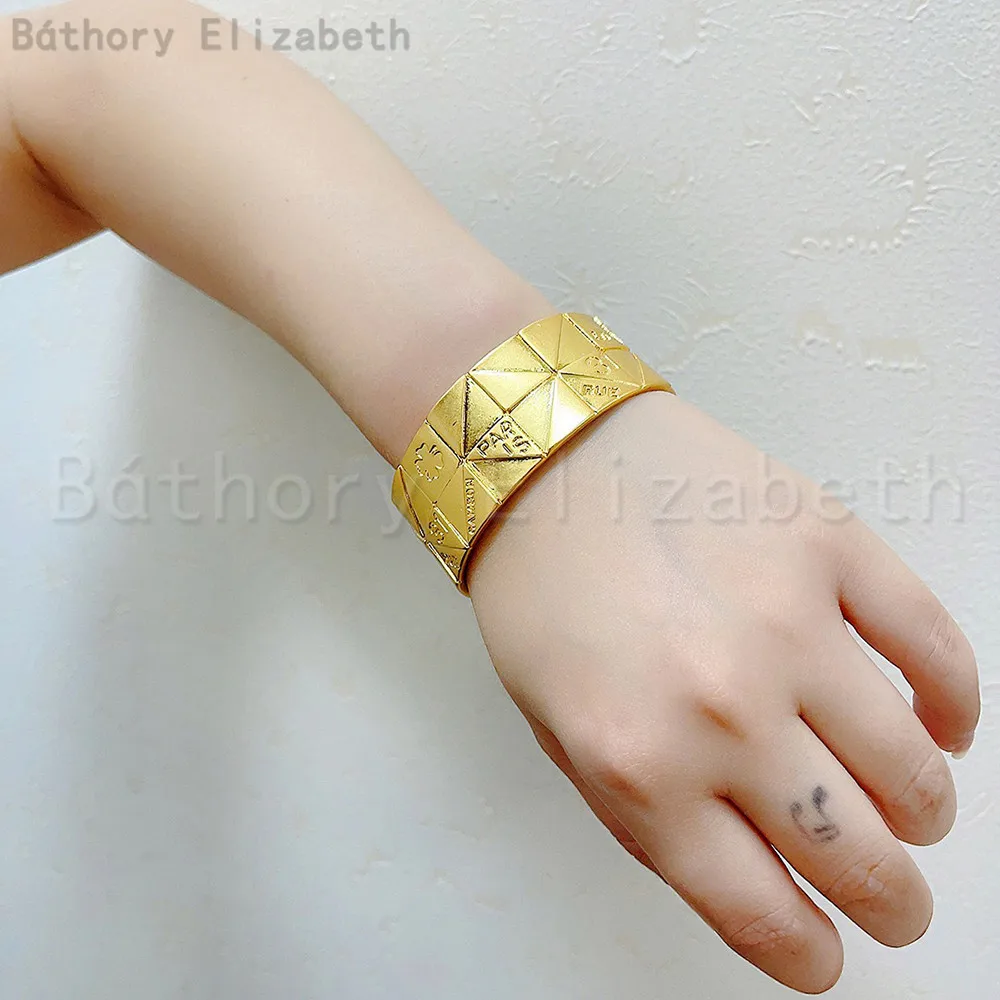 

Báthory Elizabeth 2023 New French Brand Design Vintage Silver Gold Round Opening Bracelet Women Top Quality Birthday Party Gift