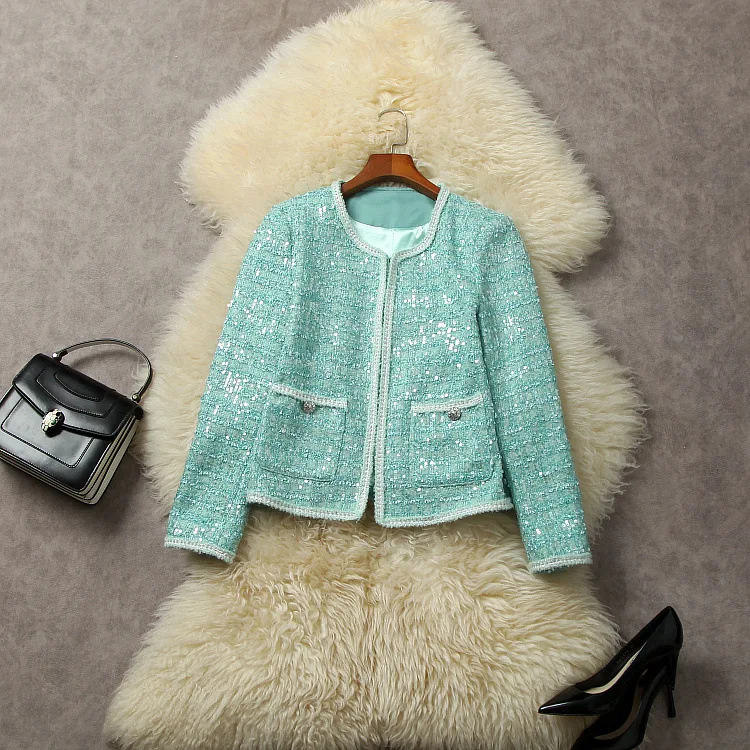 European and American women's clothing 2023 autumn new Round neck Long sleeve sequin gold thread fashion The tweed jacket
European and American women's clothing 2023 autumn new Round neck Long sleeve sequin gold thread fashion The tweed jacket