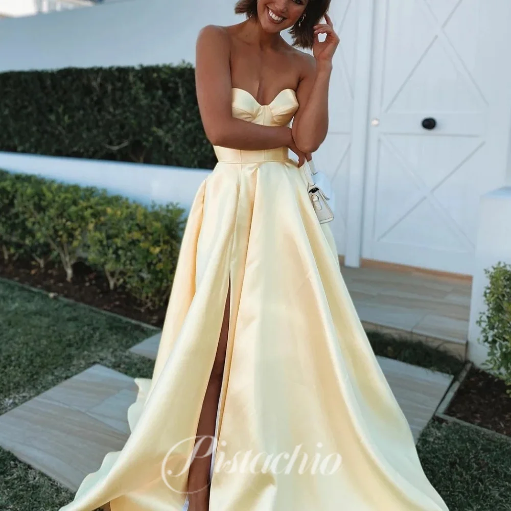 Elegant Party Dress For Women Sweetheart Neck Split Evening Gowns Sleeveless A Line Floor Length Prom Dresses فساتين سهرة
Elegant Party Dress For Women Sweetheart Neck Split Evening Gowns Sleeveless A Line Floor Length Prom Dresses فساتين سهرة