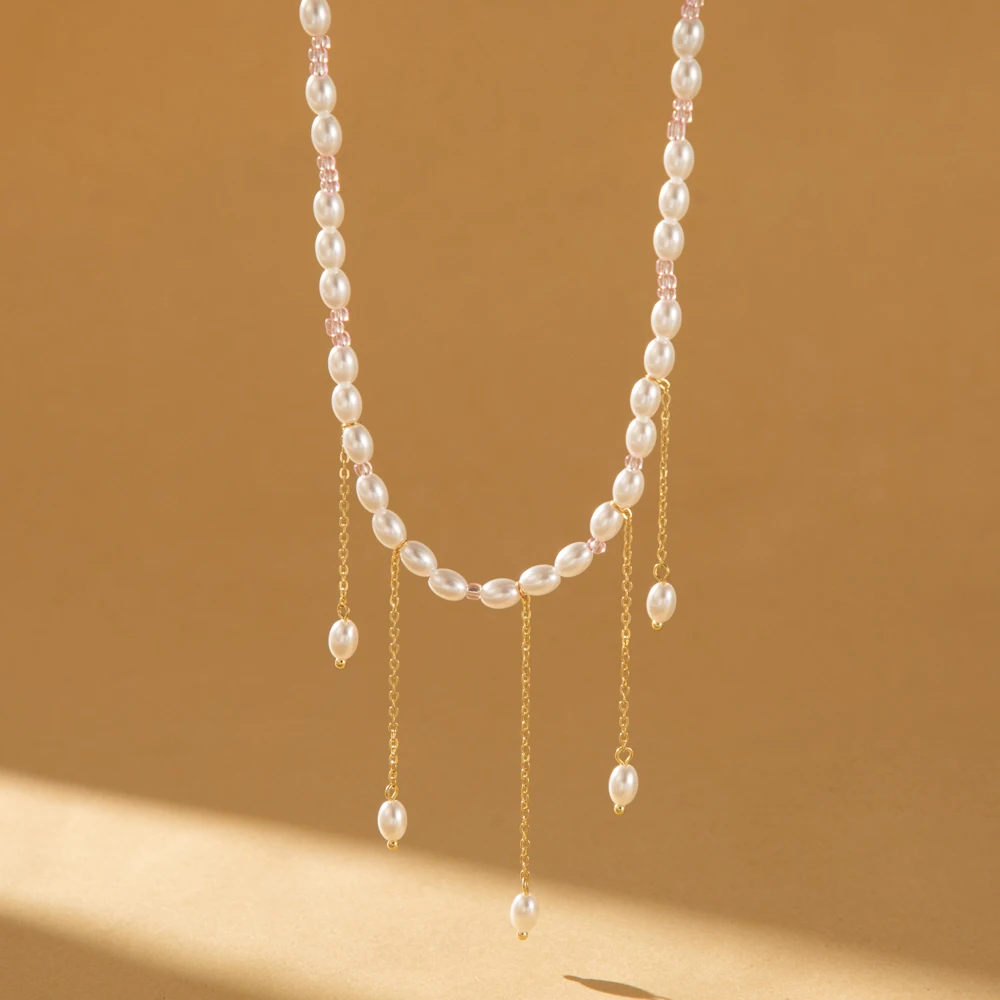New Rice Beads Crystal Pendant Necklace for Women Simple Ladies Banquet Gift 2023 Fashion Jewelry Wholesale Direct Sales
New Rice Beads Crystal Pendant Necklace for Women Simple Ladies Banquet Gift 2023 Fashion Jewelry Wholesale Direct Sales