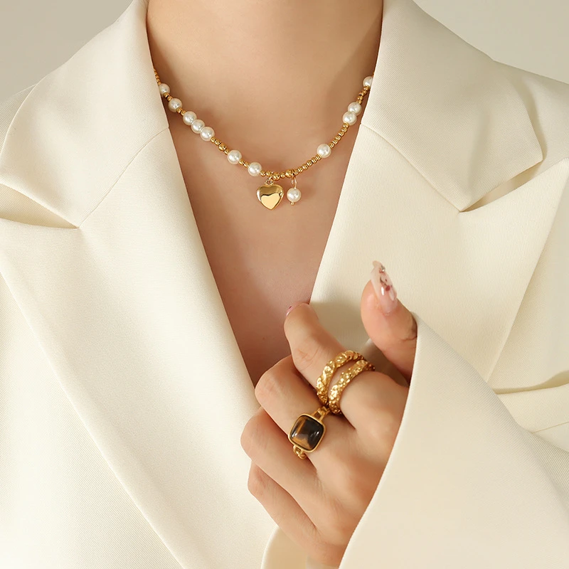 High Quality Titanium Steel Heart Pendant Necklace For Women Elegant Imitation Pearl Beads Collar Chain Wedding Party Jewelry
High Quality Titanium Steel Heart Pendant Necklace For Women Elegant Imitation Pearl Beads Collar Chain Wedding Party Jewelry