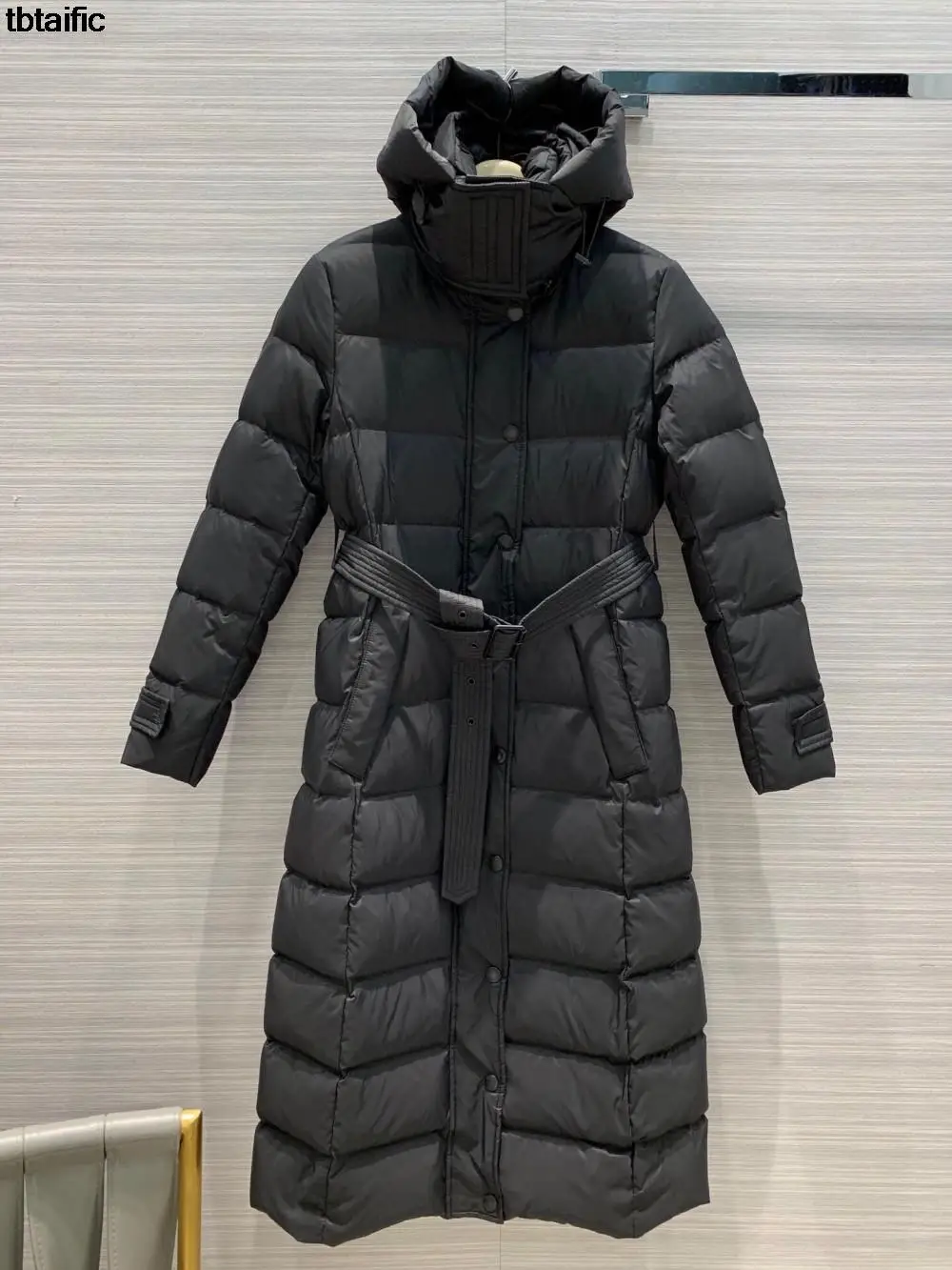 Black Khaki Long Hooded Down Jacket Winter women's High Quality 2023 Slim Parka Single Row Button Belt Thermal Jacket
Black Khaki Long Hooded Down Jacket Winter women's High Quality 2023 Slim Parka Single Row Button Belt Thermal Jacket