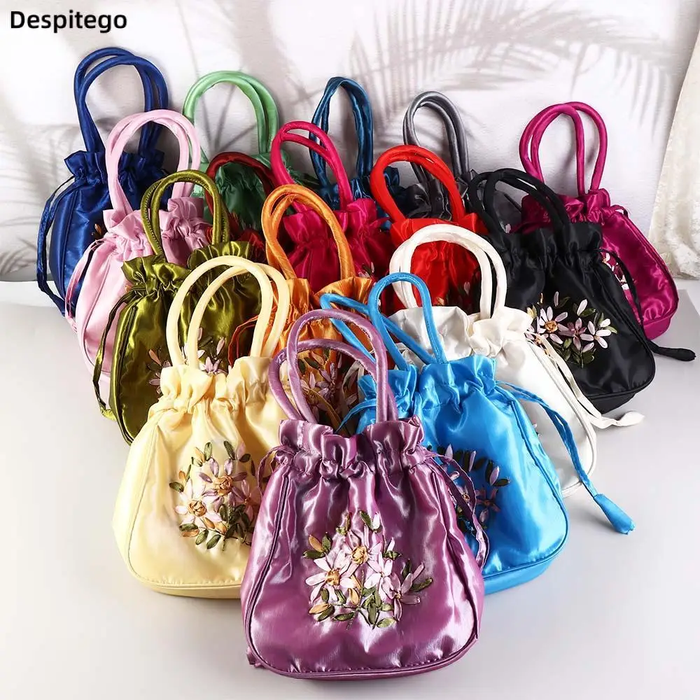 

Атласные шелковые сумочки с вышивкой в стиле ретро, сумки для хранения цветов, Женский кошелек Hanfu, кошельки, Повседневная косметичка
