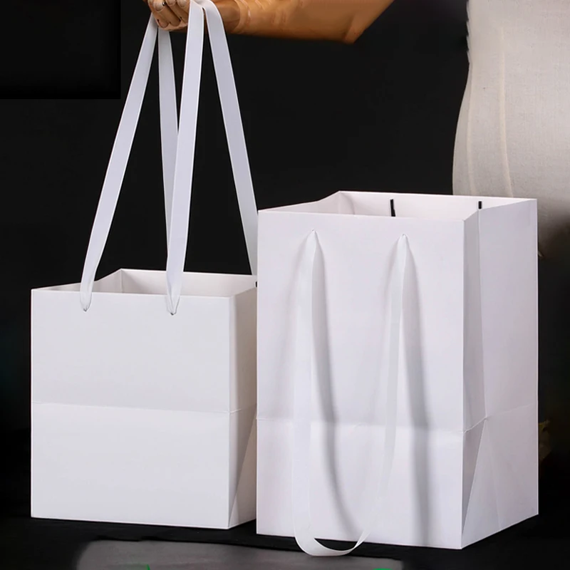 Portable Gift Bag Rose Flower Packaging Box Wedding Valentine's Day Birthday Party Gifts Flower Shop Wrapping Bag Cake Paper Bag
Portable Gift Bag Rose Flower Packaging Box Wedding Valentine's Day Birthday Party Gifts Flower Shop Wrapping Bag Cake Paper Bag